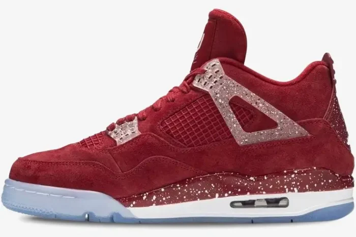 Side view of the Air Jordan 4 Retro Oklahoma Sooners PE featuring red suede and speckled translucent wings. - SKU SU18MNJDLS731LN3
