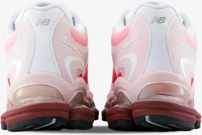 Rear view of New Balance 2000 sneakers in Rose Sugar and Monarch pink and burgundy. - SKU U9060WNA