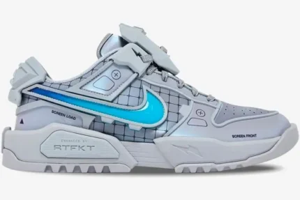 Side profile of the grey Nike Dunk Genesis x RTFKT Void sneaker with a bright blue swoosh and futuristic design. - SKU HF0438-001