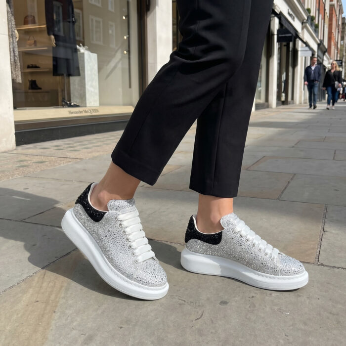 Alexander McQueen Oversized Sneaker Crystal Embellished White/Black [Lifestyle AI]