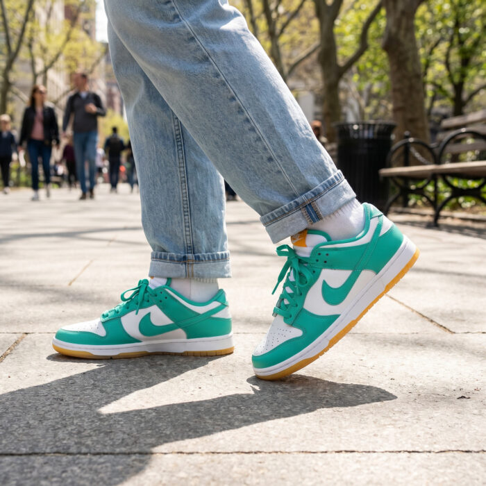 Nike Wmns Dunk Low 'Teal Zeal' [Lifestyle AI]