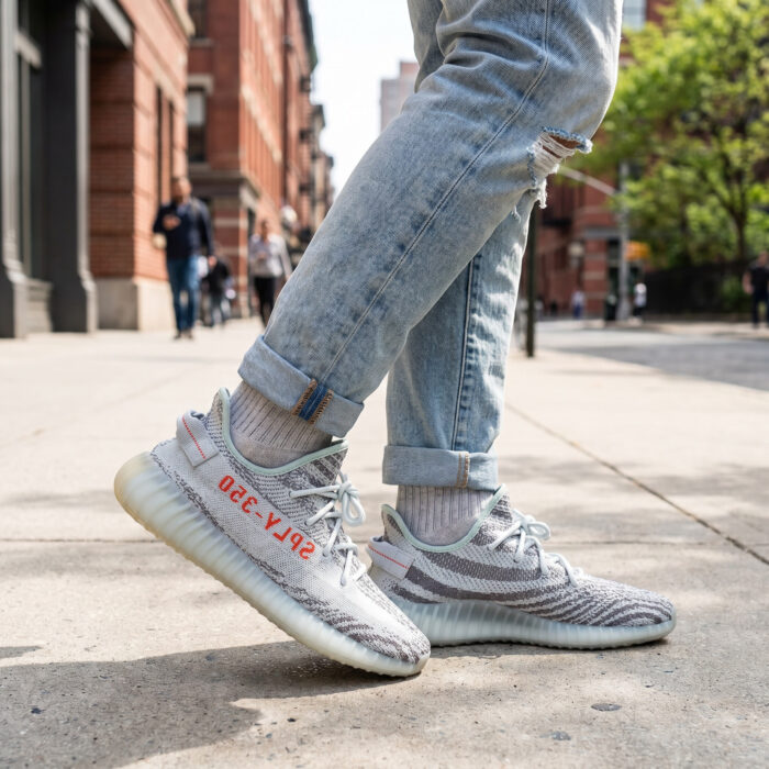 Adidas Yeezy 350 V2 Blue Tint x Yeezy Collaboration [Lifestyle AI]