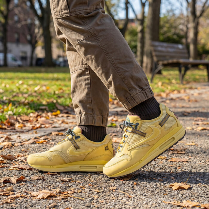 Nike Air Max 1 x Travis Scott Cactus Saturn Gold Limited Edition [Lifestyle AI]