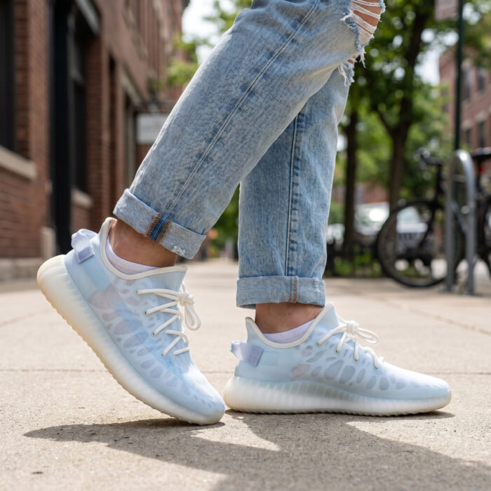 Adidas Yeezy 350 V2 Mono Ice x Yeezy Collaboration [Lifestyle AI]