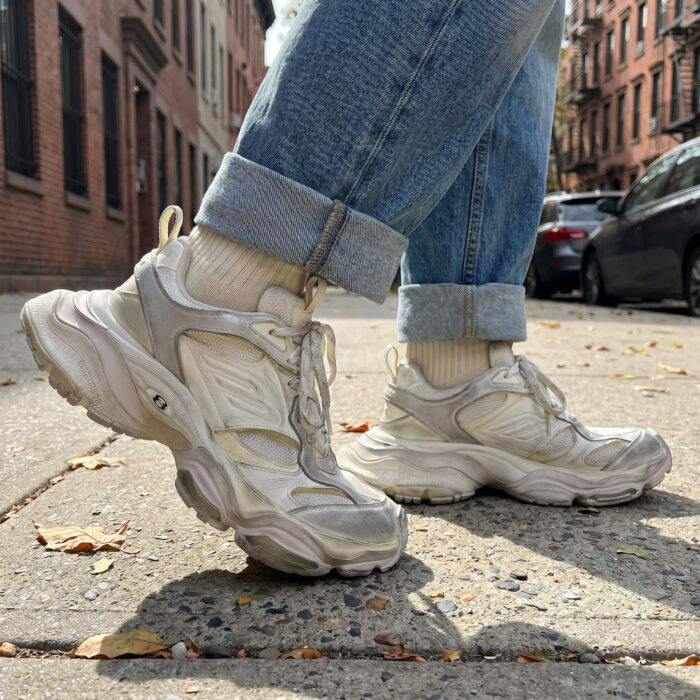 Balenciaga Cargo Sneaker Beige Distressed Oversized [Lifestyle AI]