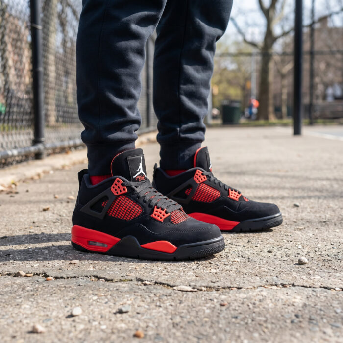 Air Jordan 4 Retro Red Thunder [Lifestyle AI]