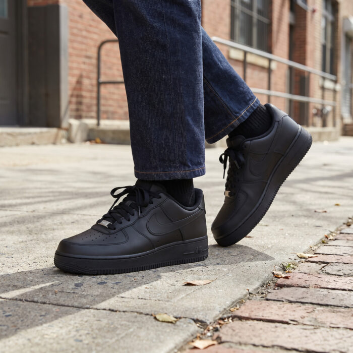 Nike Air Force 1 Low x Supreme Black [Lifestyle AI]