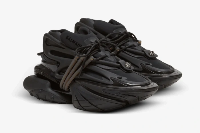 Three-quarter view of Balmain Unicorn chunky sneakers in all black with a futuristic, sculpted design. - SKU BM1VJ309KNSC