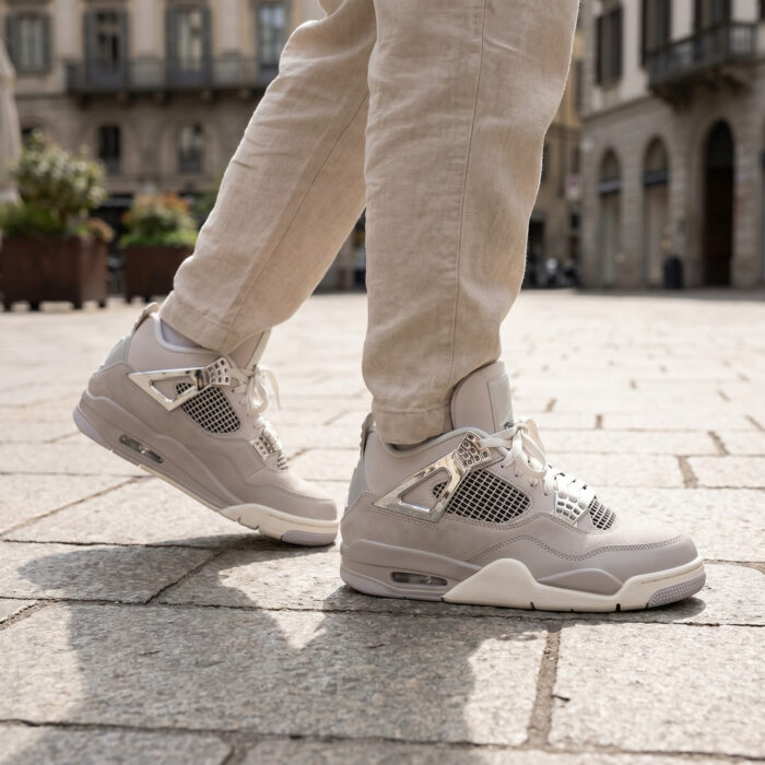 Air Jordan 4 Retro Frozen Moments (Women's Special Edition) [Lifestyle AI]