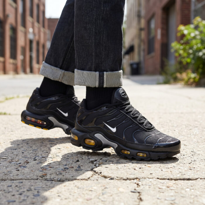 Nike Air Max Plus Black Reflective [Lifestyle AI]