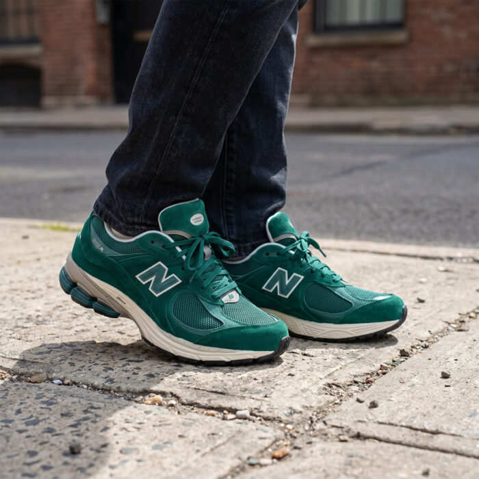 New Balance 2002R Marsh GreenSuede and Mesh [Lifestyle AI]