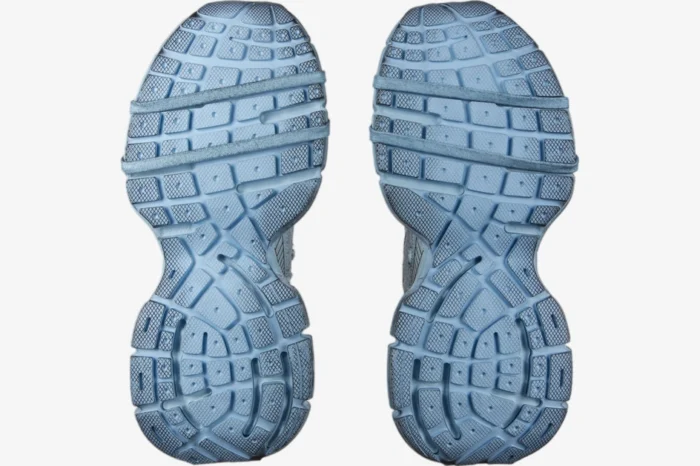 Balenciaga 3XL Sneaker Light Blue Distressed - Image 7