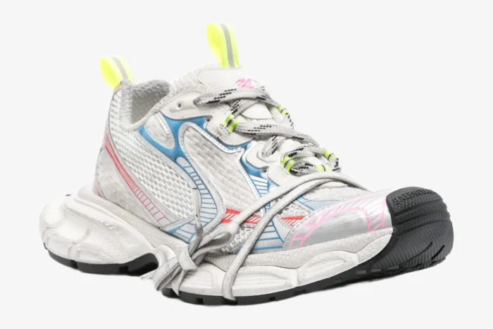 Balenciaga 3XL White MultiColor Distressed Sneaker - Image 3