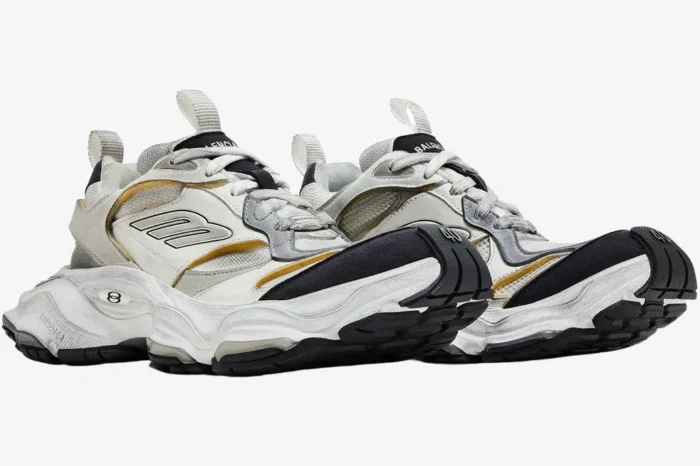 Balenciaga Cargo Sneaker Worn-Out White Black - Image 5