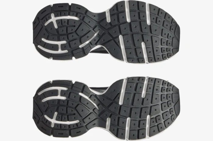 Balenciaga 3XL Black/Silver Glitter Distressed Sneaker - Image 7