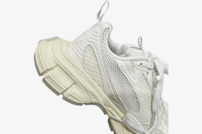 Balenciaga 3XL Glow in the Dark White Fluorescent Green - Image 8