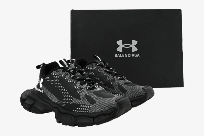 Balenciaga 3XL x Under Armour Knit Black/White - Image 9