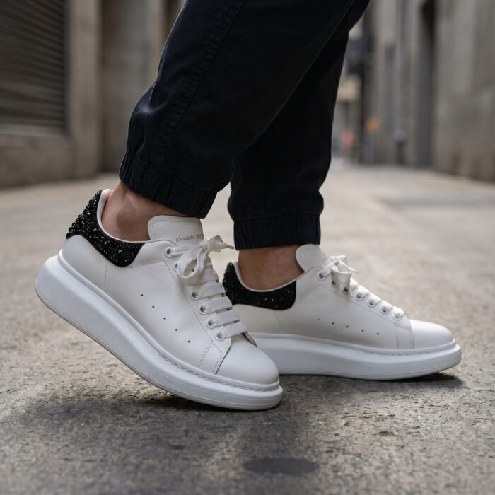 Alexander McQueen Oversized Sneaker White Black Glitter [Lifestyle AI]