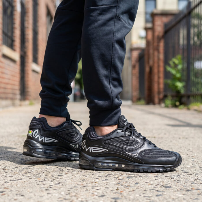 Nike Air Max 98 TL x Supreme Black Limited Edition [Lifestyle AI]