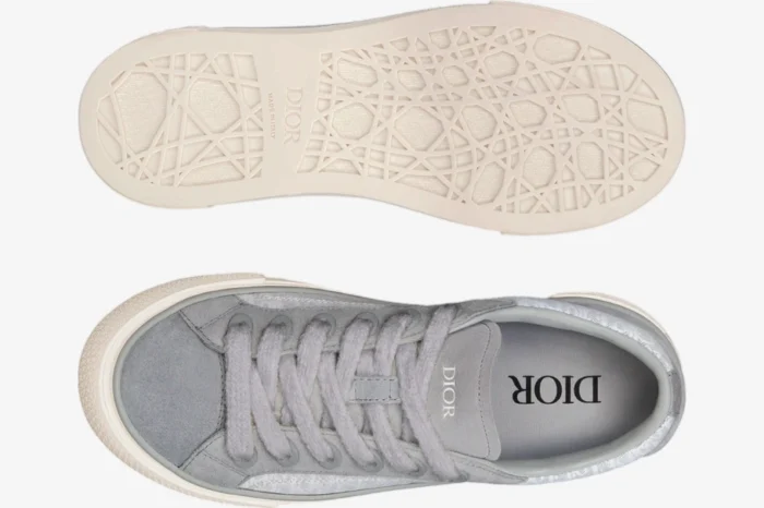 Dior B33 gray oblique jacquard and suede sneakers, top-down view showing the upper and patterned sole. - SKU 3SN297ZUM_H860