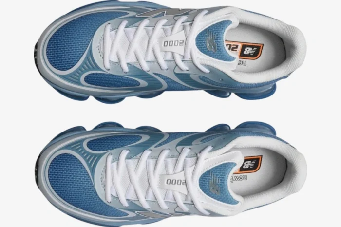 Top-down view of New Balance 2000 sneakers in Still Water and Blue Agate. - SKU U2000PBB