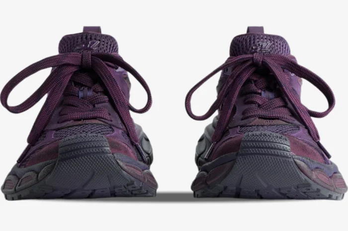 Balenciaga 3XL Sneaker Purple Black Distressed Edition - Image 3