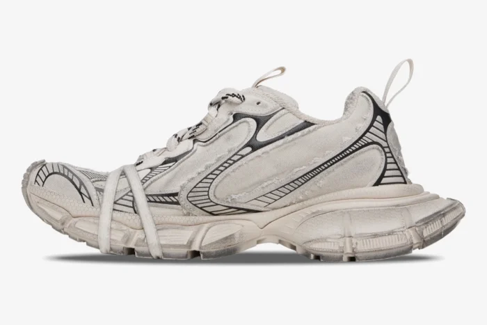 Balenciaga 3XL White / Black Distressed Edition - Image 3