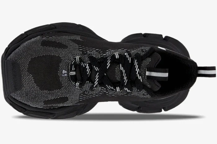 Balenciaga 3XL x Under Armour Knit Black/White - Image 4