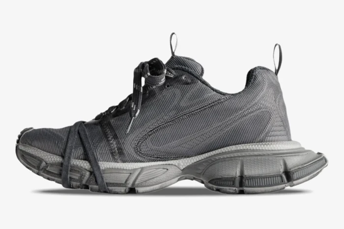 Balenciaga 3XL Low Distressed Gray Chunky Sneakers - Image 3
