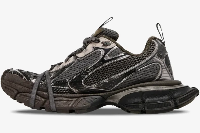 Balenciaga 3XL Sneaker Worn-Out Brown - Image 2