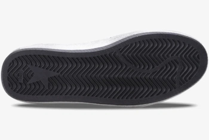 Bottom view of Golden Goose Ball Star sneaker with a black herringbone textured rubber sole. - SKU GMF00117.F002585.10912